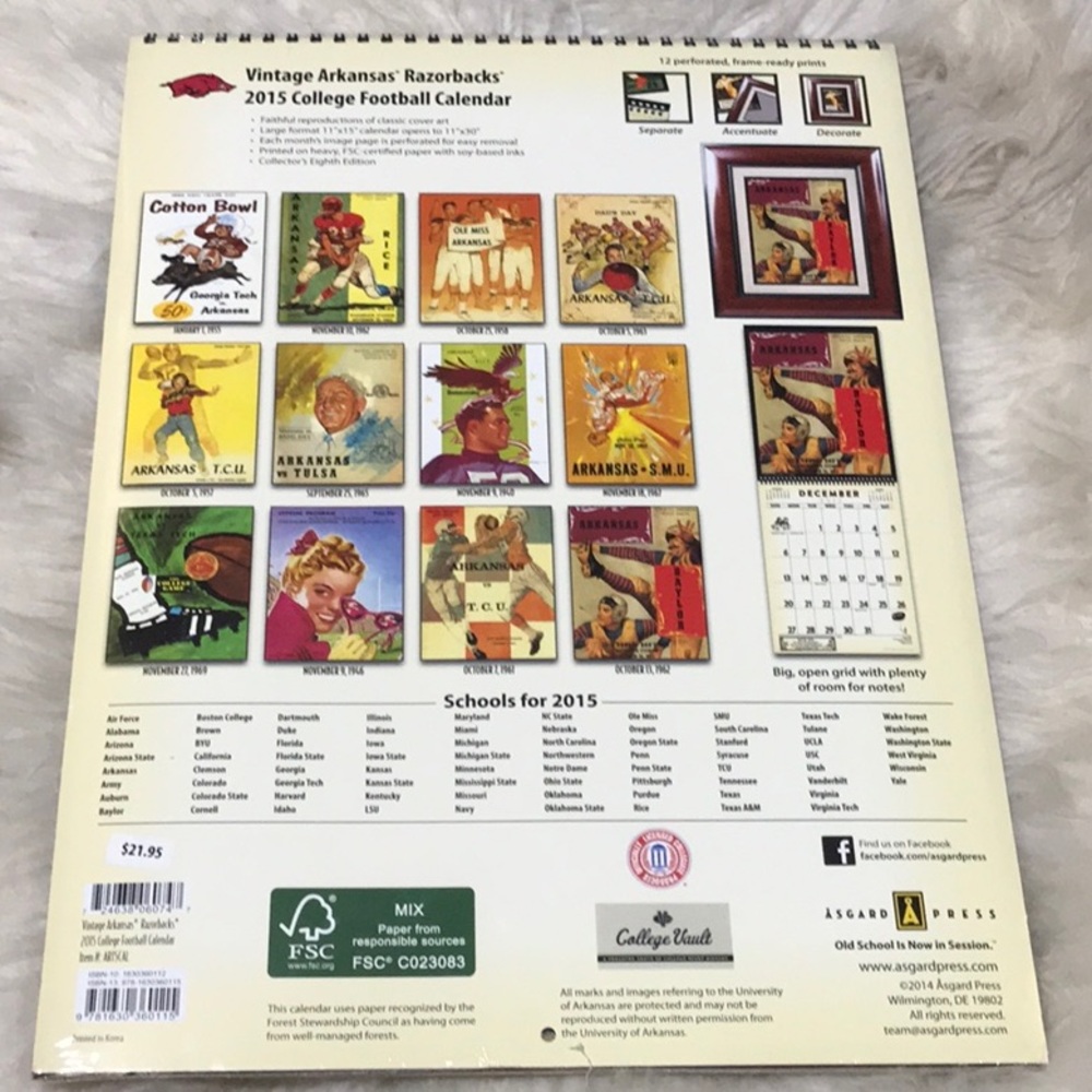 Factory sealed 2015 Arkansas Football Calendar 12 Frame Ready Covers 11x14 - Picture 4 of 11